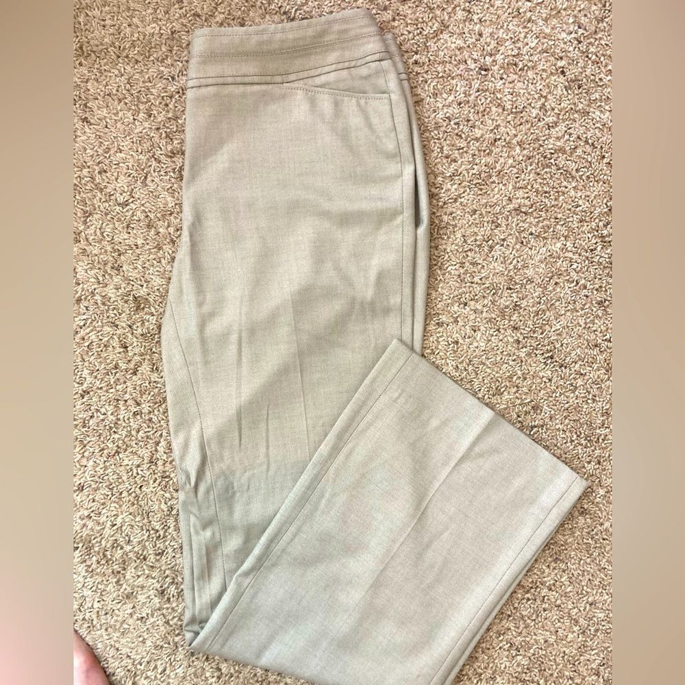 White House Black Market Modern Boot Cut Legacy dressy chic trousers back detail